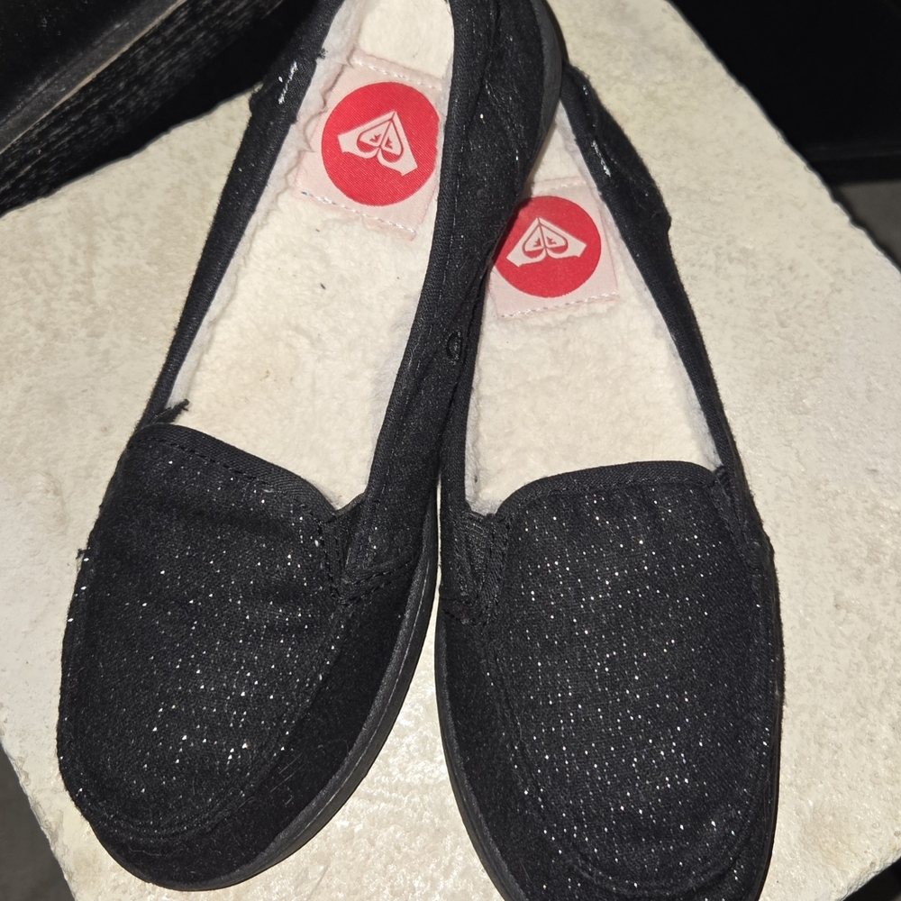 Roxy Cozy Black Slip-Ons